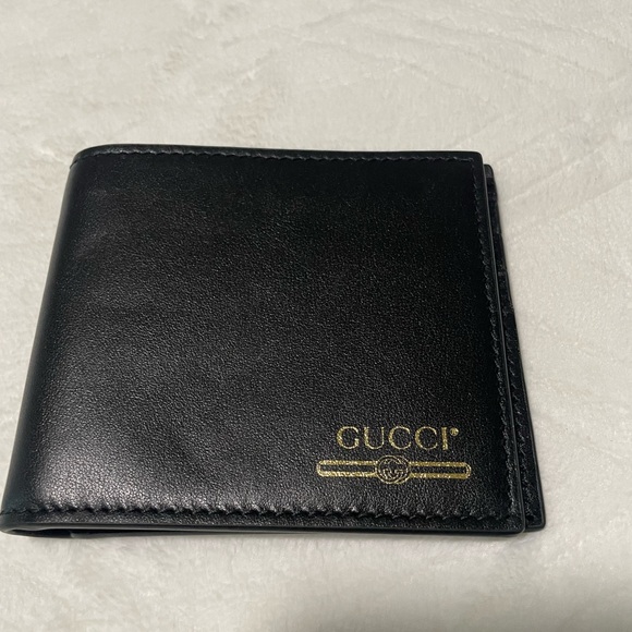 Men’s Gucci wallet - Picture 1 of 7